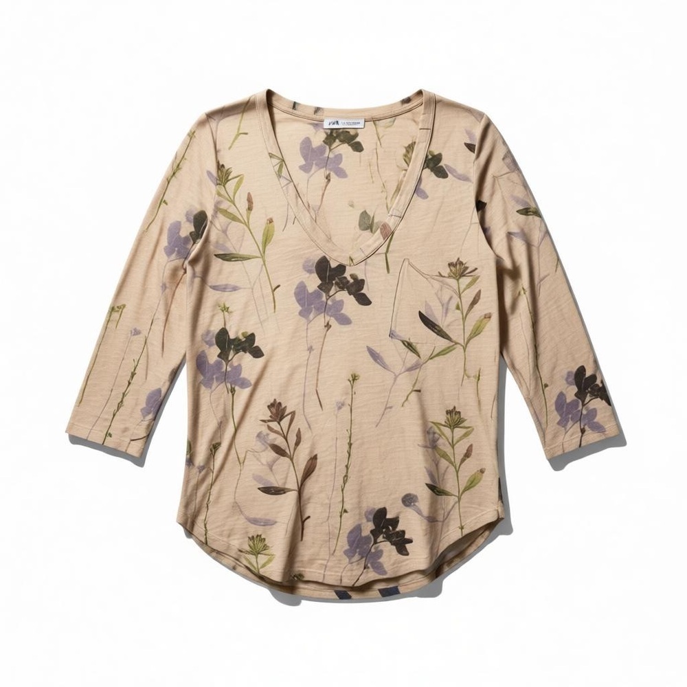 Anthropologie T.la Women beige floral tee top v-neck 3/4 Sleeve Size Small